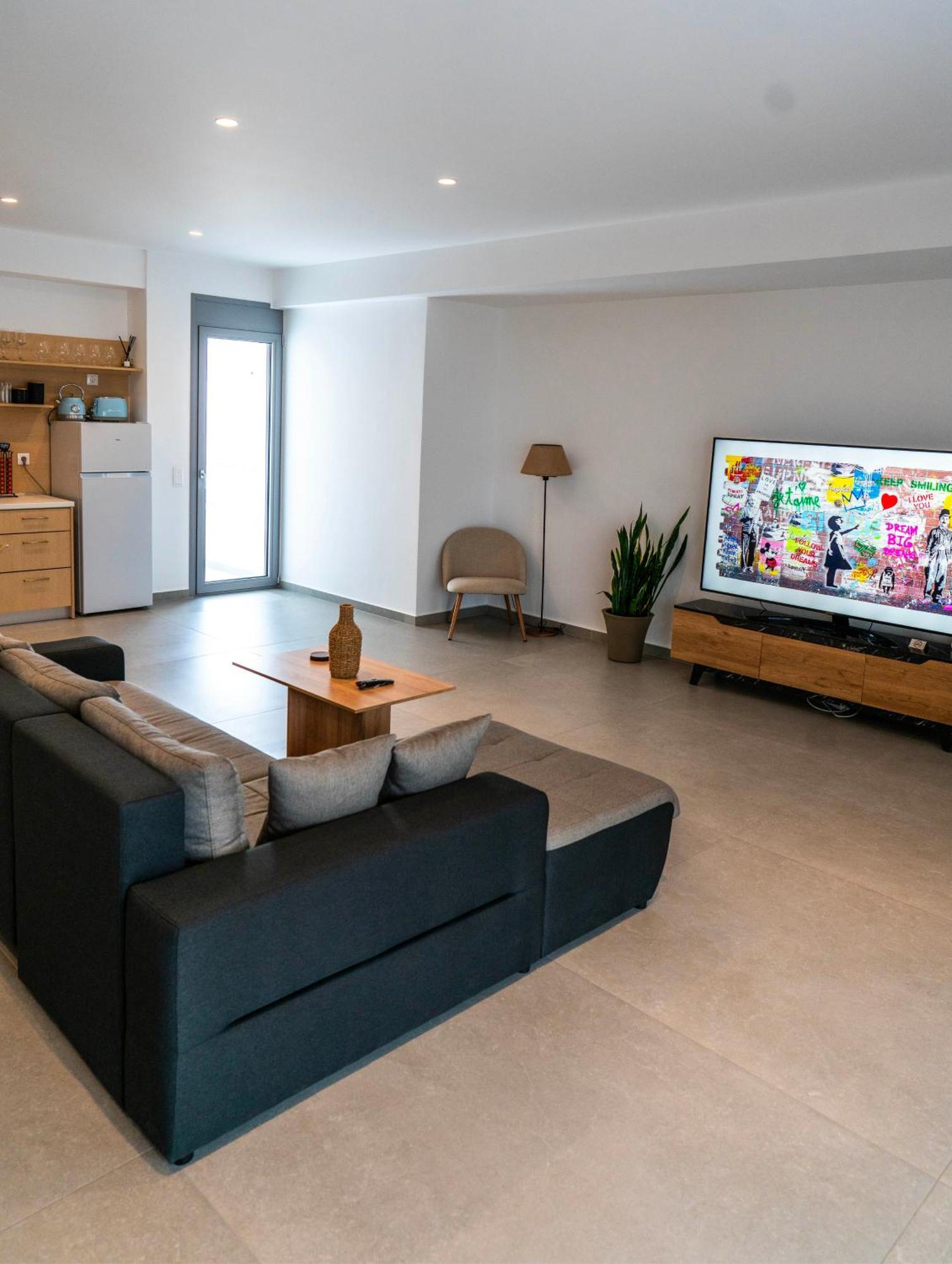 White Luxury Apartment Trikala  Exterior photo
