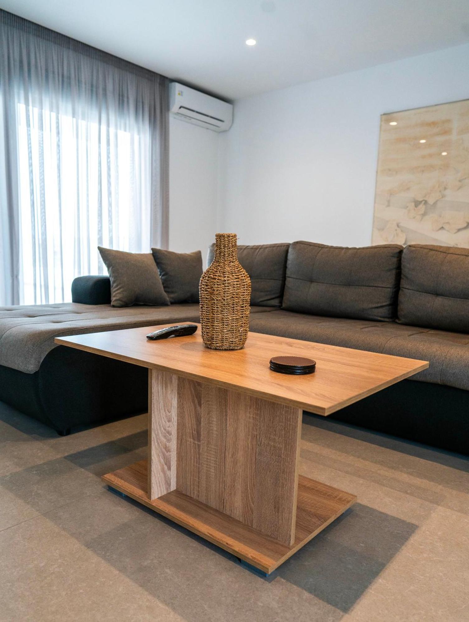 White Luxury Apartment Trikala  Exterior photo