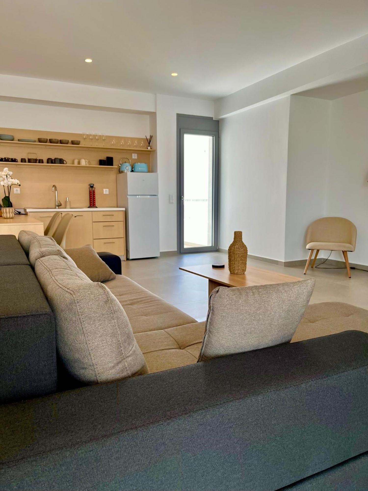 White Luxury Apartment Trikala  Exterior photo