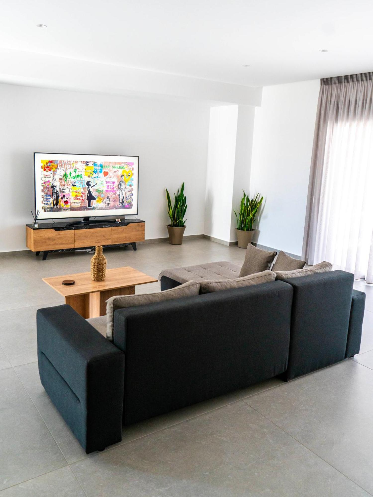 White Luxury Apartment Trikala  Exterior photo